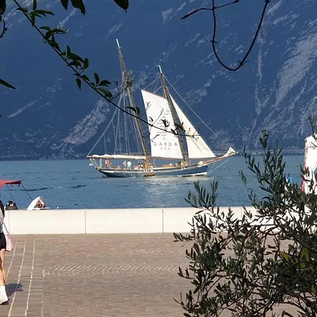 מלון Bellavista לימונה סול גרדה